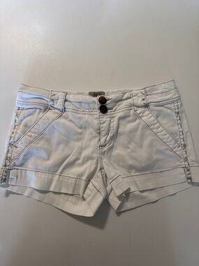 BKE White Low-Rise Cotton Shorts with Double Button
